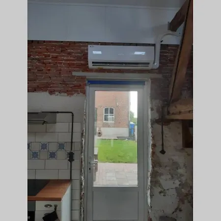 In Authentiek Koetshuis Met Bedstee * Moerstraten