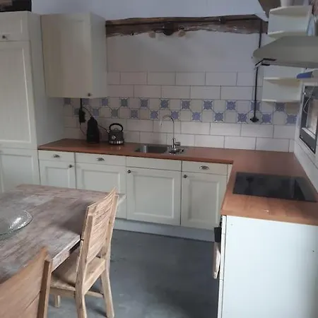 In Authentiek Koetshuis Met Bedstee