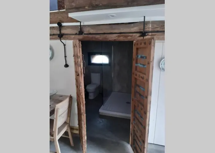 Appartamento In Authentiek Koetshuis Met Bedstee Moerstraten