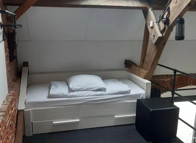 In Authentiek Koetshuis Met Bedstee *