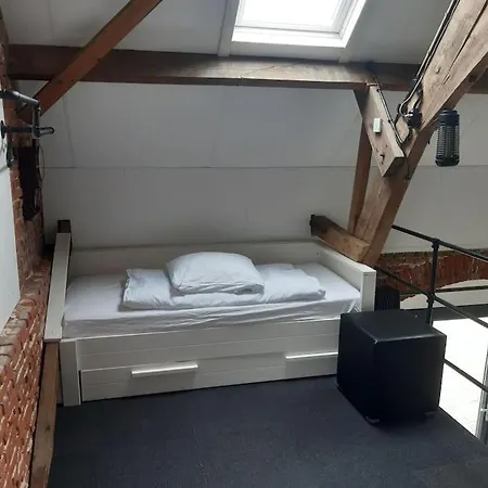 In Authentiek Koetshuis Met Bedstee *