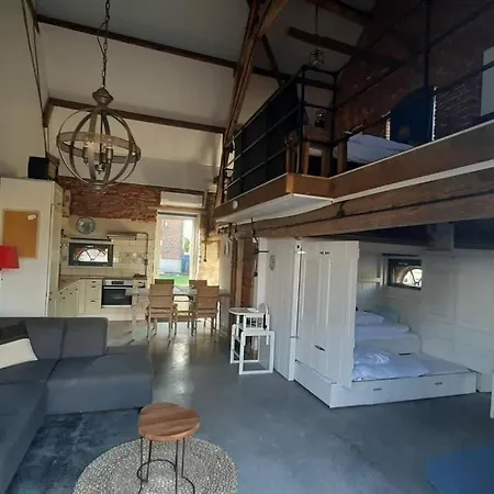 In Authentiek Koetshuis Met Bedstee Apartament *