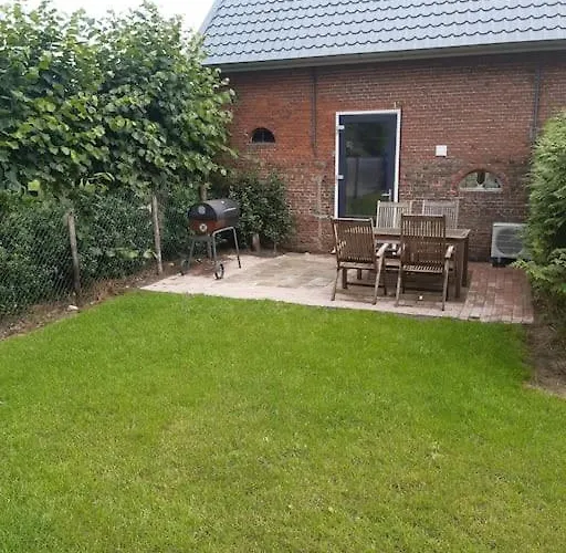 In Authentiek Koetshuis Met Bedstee Moerstraten